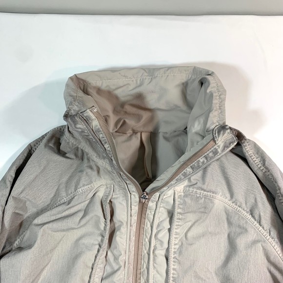 Lululemon Athletica Always Effortless Jacket - Picture 3 of 10